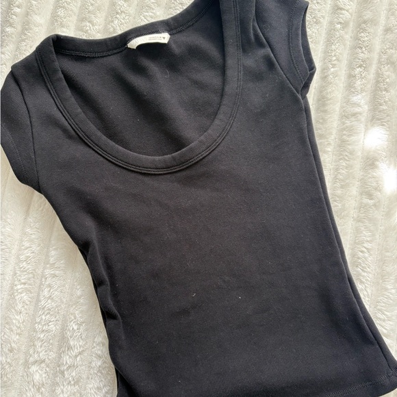 Zara Women's Black Scoop Neck Top - Picture 2 of 3